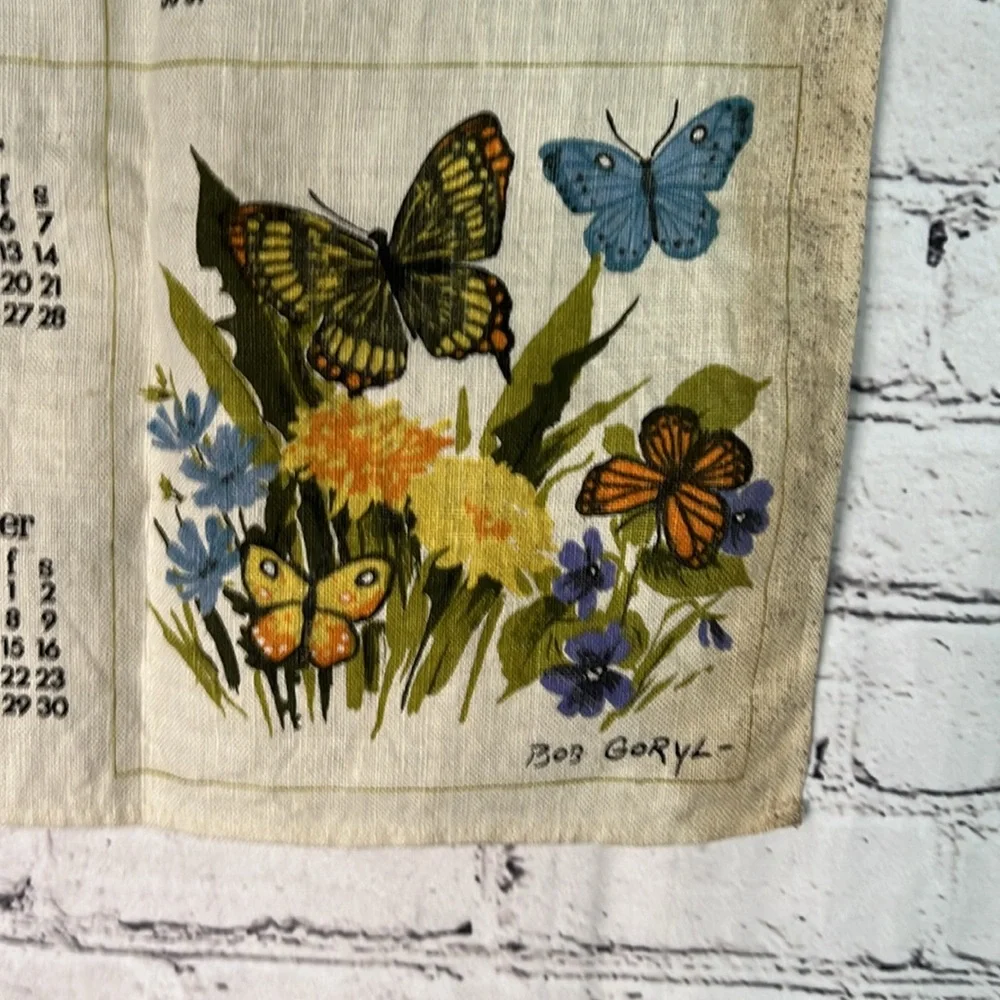 N/A vintage linen